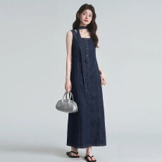 批发法式复古赫本风无袖背心<b class='q'>牛仔</b>连衣裙女夏宽松设计感气质背带裙