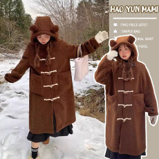 孕妇装2025新款韩版羊羔毛加厚宽松牛角扣仿皮毛保暖一体连帽大衣