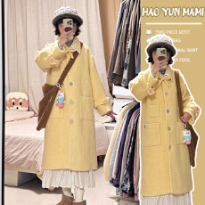 批发<b class='q'>孕妇装</b> 2025新款韩系甜美高级感奶黄色翻领彩色扣毛呢外套中长款