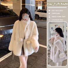 批发孕妇装2026新款冬季潮流仿兔毛绒时尚宽松加绒加厚羊羔毛<b class='q'>外套</b>大衣