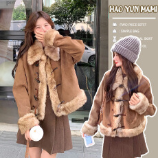 批发孕妇装 2026冬季新款咖啡色环保皮草翻领毛毛加绒加厚牛角扣外套