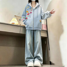 批发2026年秋冬季新款学院风开衫拉链宽松印花连帽百搭卫衣