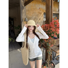 批发实拍实价~V领修身显瘦长袖T恤<b class='q'>女</b>条纹吊带背心带胸<b class='q'>垫</b>春