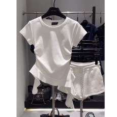 批发<b class='q'>短袖</b>上衣不规则下摆荷花边+短<b class='q'>裤</b>时尚套<b class='q'>装</b>女潮
