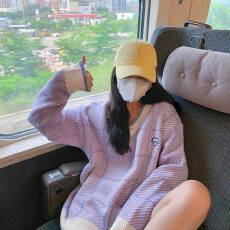 批发格子V领学院风春秋冬女宽松慵懒套头毛衣针织衫上衣<b class='q'>甜美</b>紫色格纹
