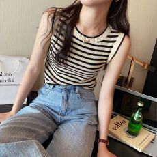 批发复古撞色条纹针织背心女夏短款<b class='q'>修身</b>显瘦外穿无袖冰丝上衣2026新款