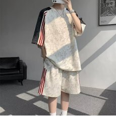 批发套装男轻薄休闲潮流条纹拼色短袖T恤<b class='q'>夏</b>季宽松薄款运动短裤两件套