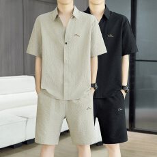 批发2026新款<b class='q'>男</b>士短袖POLO衫时尚百搭休闲上衣潮流帅气<b class='q'>短裤</b>两件套
