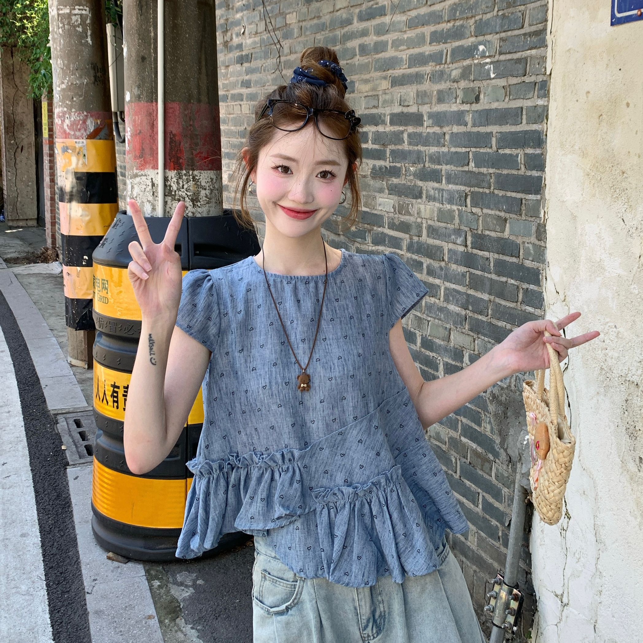 FA36124# 韩系宽松休闲圆领洋气短袖女装夏新款木耳边拼接不规则爱心  服裝批發女裝批發服飾貨源