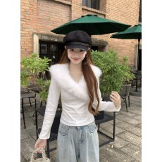 批发实拍 纯欲辣妹毛领拼接V领长袖T恤设计感内搭<b class='q'>修身</b>打底衫加厚上衣