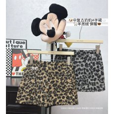 批发实拍  2025新款复古小奶豹半身裙秋冬羊羔毛豹纹短款包臀半裙