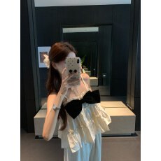 批发实拍  设计感蝴蝶结吊带背心女夏层层荷叶边小众度假风无袖短<b class='q'>上衣</b>
