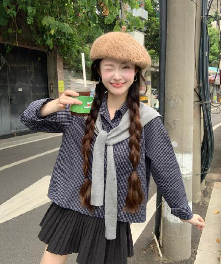 실사 2026 미니멀리즘 학원 가을 miu 부서 한 부서 격자 무늬 셔츠 루즈핏 긴팔 맨위 경기 숄