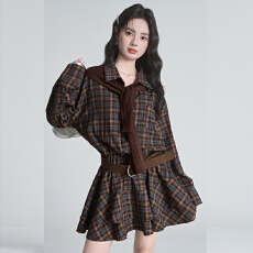 批发2025秋复古<b class='q'>撞色</b>格纹长袖连衣短裙polo领收腰衬衫裙针织披肩套装女