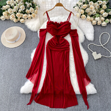 批发法式<b class='q'>名媛</b>女神高级感吊带花朵袖子礼服长裙性感气质包臀鱼尾<b class='q'>连衣裙</b>