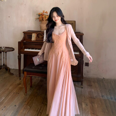 批发2026春夏新款古典舞蹈服蕾丝花片吊带<b class='q'>连衣裙</b>女中国现代舞大摆长裙