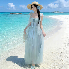 批发海边穿搭韩系温柔风绿色网纱气质度假连衣裙绝美漂亮小裙子2026夏