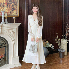 批发温柔风法式<b class='q'>连衣裙</b>女2026早秋显瘦气质礼服纯欲长袖洋气<b class='q'>小香风</b>长裙