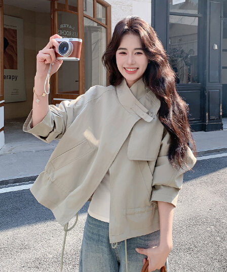 한 부서 캐주얼 스탠드 칼라 쇼트 스타일 바람막이 여성 코트 2026 봄 새로운 고급 센스 펌프 로프 워크웨어 재킷 맨위