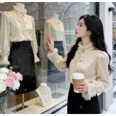 批发2026年秋<b class='q'>冬</b>爆款独特超好看衬衫女高级感立领蕾丝拼接别致漂亮上衣