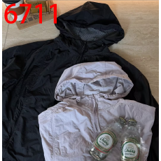 批发新款连帽防晒冲锋衣<b class='q'>外套女</b>透气网双层防晒服拉链开衫夹克潮