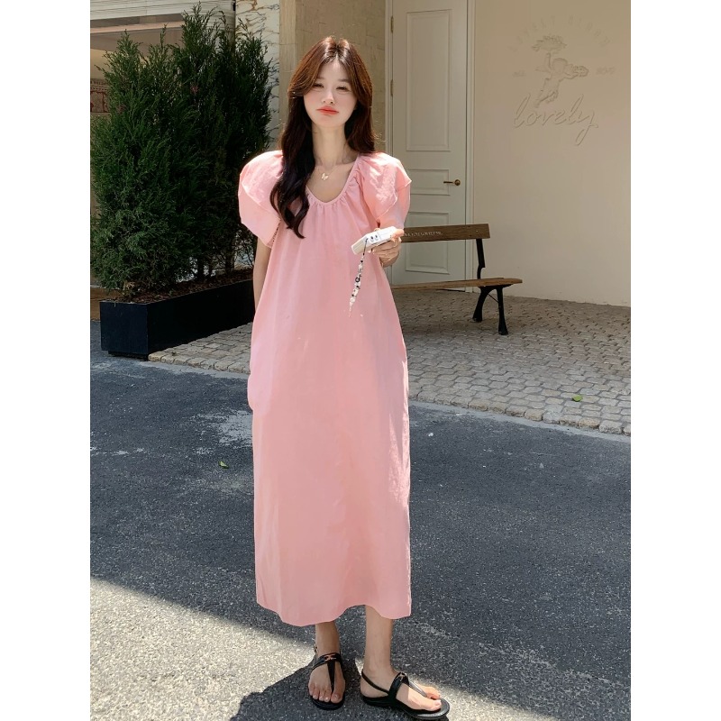 핑크색 부드러운 바람 거품 소매 라운드 넥 여성 드레스 2026 여름 새로운 프랑스식 아름다운 미니멀리즘 루즈핏 롱 스커트