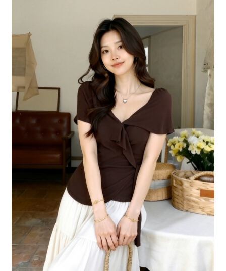 프랑스식 고급 센스 커피 색상 프릴 스트랩 맨위 여성 2026 여름 새로운 반팔 작은 셔츠 디자인 센스 작은 대중