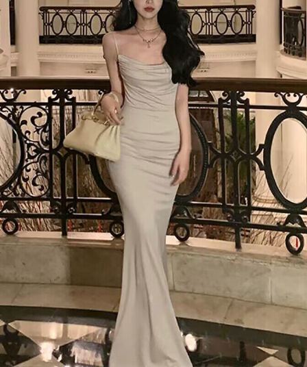하나부터 화이트 프랑스식 슬립 여성 드레스 봄 여름 새로운 품격 로얄 자매 바람 타이트 스커트 새틴 길다 치마