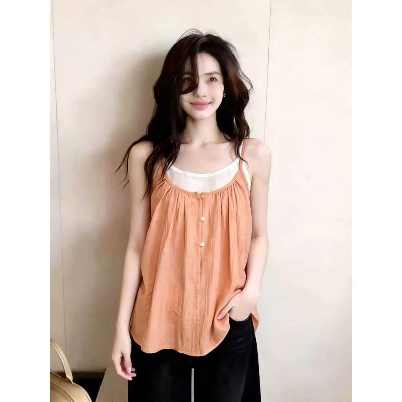 한 부서 디자인 센스 작은 대중 캐미솔 2026 년 여름 새로운 해변가 휴가 바람 스택 착용 민소매 맨위