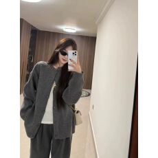 批发芝士~灰色针织开衫女秋季宽松休闲高级感<b class='q'>春</b>秋外搭毛衣外套上衣冬
