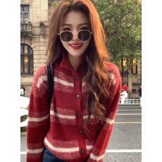 批发巨好看的韩系撞色条纹毛衣<b class='q'>开衫</b>女秋冬季宽松慵懒软糯<b class='q'>针织</b>外套上衣