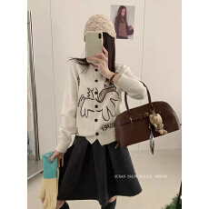 欧洲站高端羊毛新年新春圣诞红色毛衣开衫小马刺绣外套新款气质女