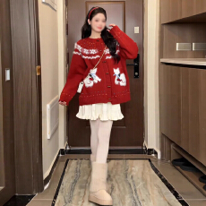 批发秋冬<b class='q'>毛衣</b>女高级感2025新款仿貂毛斑点狗宽松圆领慵懒风针织衫上衣