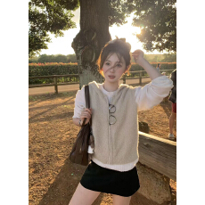 批发韩系连帽针织开衫马甲女春秋季炸街独特漂亮外搭叠穿无袖马夹上衣