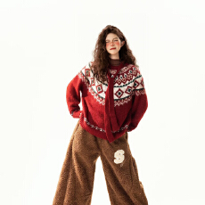 百花绒提花魔方毛衣女秋冬2025新款设计感休闲针织上衣保暖外套