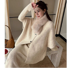 批发厚款宽松型<b class='q'>蝙蝠</b>开衫<b class='q'>连衣裙</b>毛领三件套设计师百搭秋冬时尚韩系套装