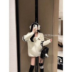 批发<b class='q'>韩国</b>小狗四杠仿貂毛连帽卫衣女学院慵懒风开衫外套