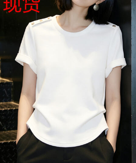 어깨 버클 장식 반팔 티셔츠 여성 여름 2026 새로운 단색 다용도 몸매 가꾸기 허리 수축 쇼트 스타일 작은 키 맨위
