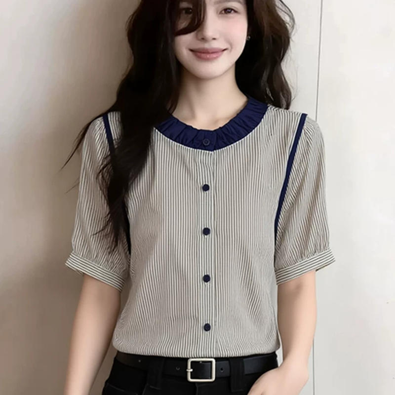 다용도 패션 작은 대중 여성 셔츠 여름 2026 년 새로운 캐주얼 미니멀리즘 반팔 외국 가스 연령 감소 미니멀리즘 맨위