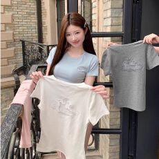 批发设计感后背镂空刺绣<b class='q'>T</b><b class='q'>恤</b>女夏季修身<b class='q'>紧身</b>纯欲甜辣白色正肩短袖上衣