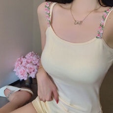 刺绣蕾丝花朵吊带胸垫美背心内搭小胸显大修身打底上衣