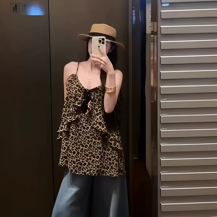 아메리칸 레트로 스타일 무거운 작업 레오파드 무늬 캐미솔 여름 새로운 작은 대중 디자인 센스 몸매 가꾸기 슬림해 보이는 맨위