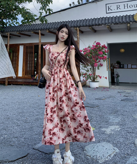 실사 정가 프랑스식 장미 프린트 작은 날다 소매 여성 드레스 여름 2026 새로운 쉬폰 허리 수축 치마