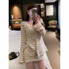 批发秋冬<b class='q'>新款</b>彩色小香风针织衫开衫上衣女高级感<b class='q'>半身裙</b>短裙两件套