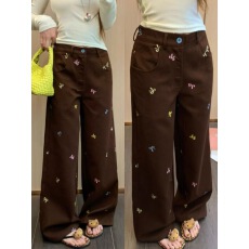 批发美德拉咖色复古蝴蝶结刺绣<b class='q'>牛仔</b>裤女2026新款宽松显瘦直筒阔腿长裤