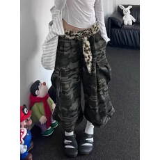 批发美式复古迷彩微喇工装<b class='q'>牛仔裤</b>女夏季街头宽松直筒阔腿七分短裤子潮