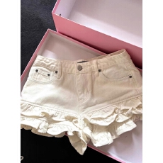 批发设计感木耳边拼接牛仔短<b class='q'>裤</b>女夏季新款米白色高腰<b class='q'>显瘦</b>宽松阔腿热<b class='q'>裤</b>