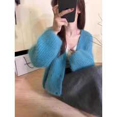 批发<b class='q'>韩国</b>慵懒风加厚长袖开衫秋冬气质显瘦休闲v领外穿软糯针织毛衣女