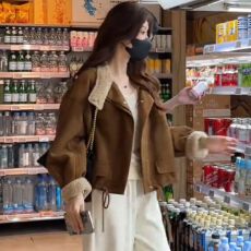 批发短款加绒加厚麂皮绒<b class='q'>外套</b>女冬装新款2025年韩版小个子宽松休闲<b class='q'>上衣</b>