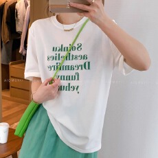 批发白色卡通印花香蕉圆领<b class='q'>孕妇</b><b class='q'>t</b>恤女夏季新款短袖设计感大码宽松上衣